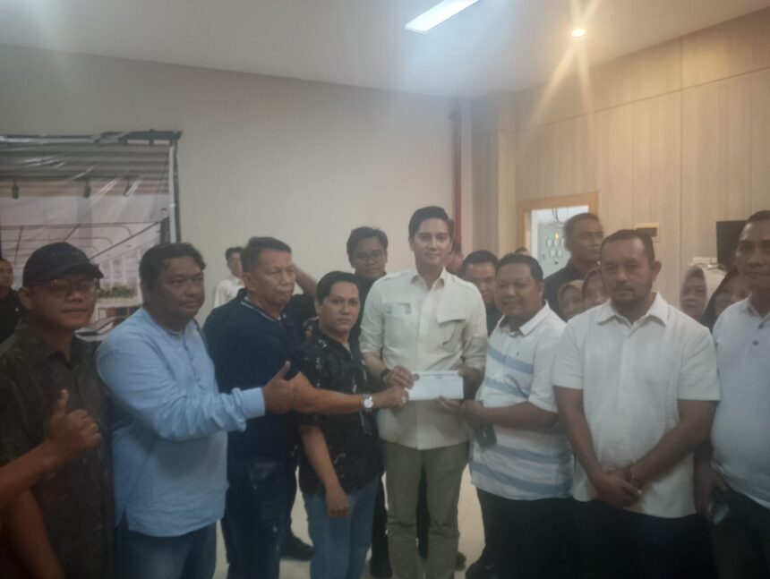 Aliansi Masyarakat Kaltim Serahkan Surat Terbuka ke Presiden, Minta KPK Periksa Gubernur Rudy Mas’ud