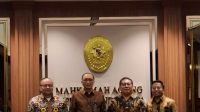 Jalan Damai Pemburu Berita