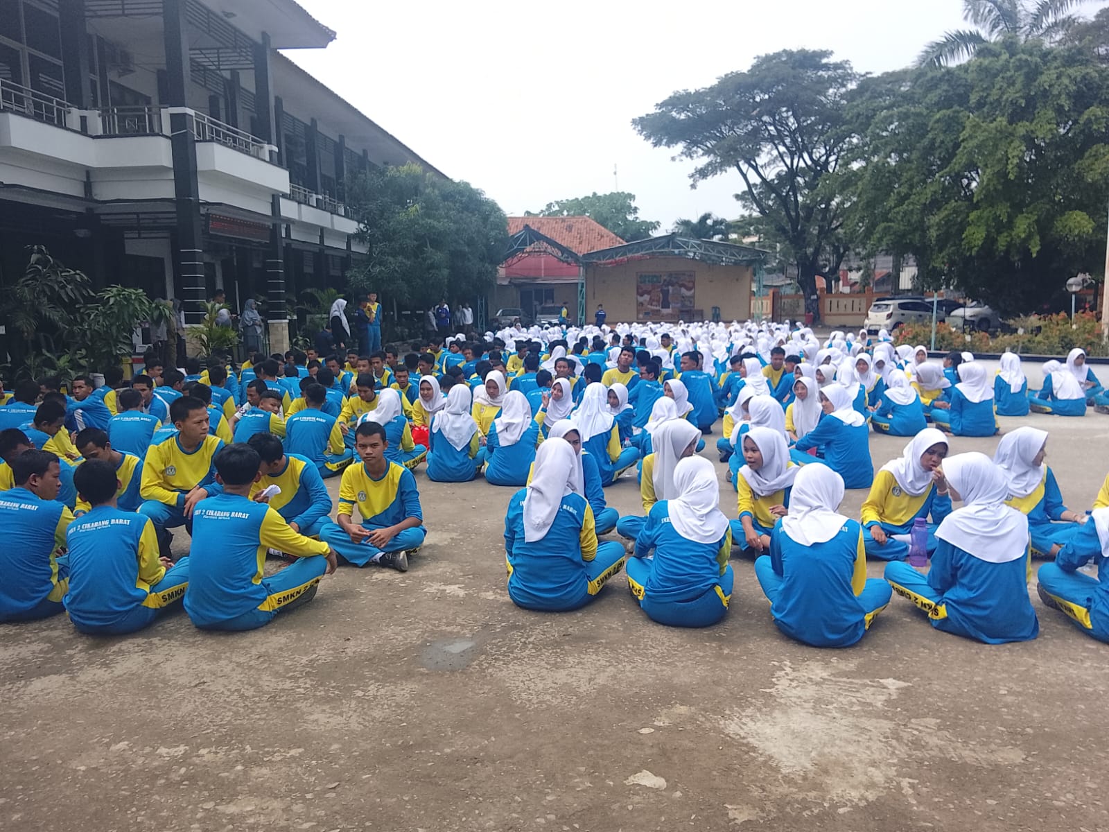 ‎20 Ribu Anak Tersingkir dari SMA/SMK Negeri, Bom Waktu Bonus Demografi