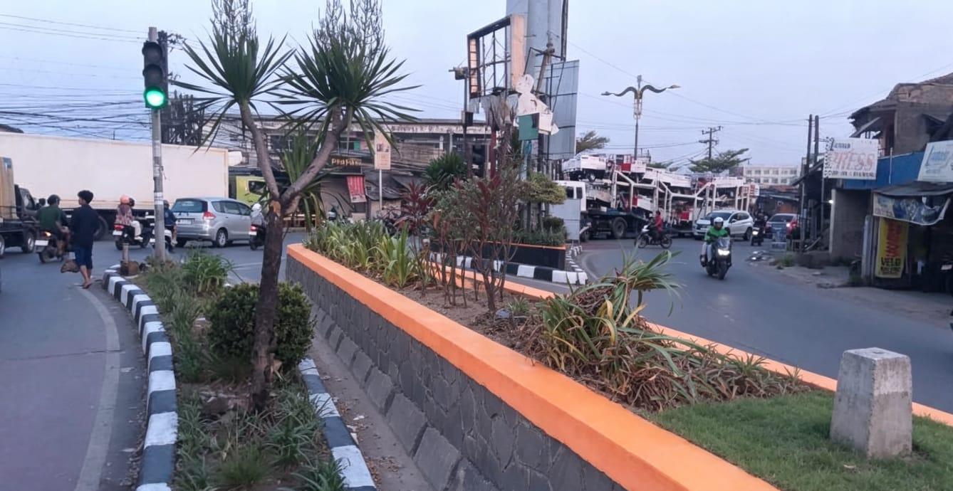 Dinas Perkimtan Sulap Taman Jalan Pasir Gombong hingga Citarik Tertata dan Asri