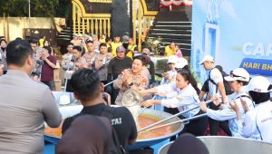 Bobon Santoso Bikin Heboh, Sajikan Tongseng Porsi Jumbo untuk Warga CFD Polda Metro Jaya