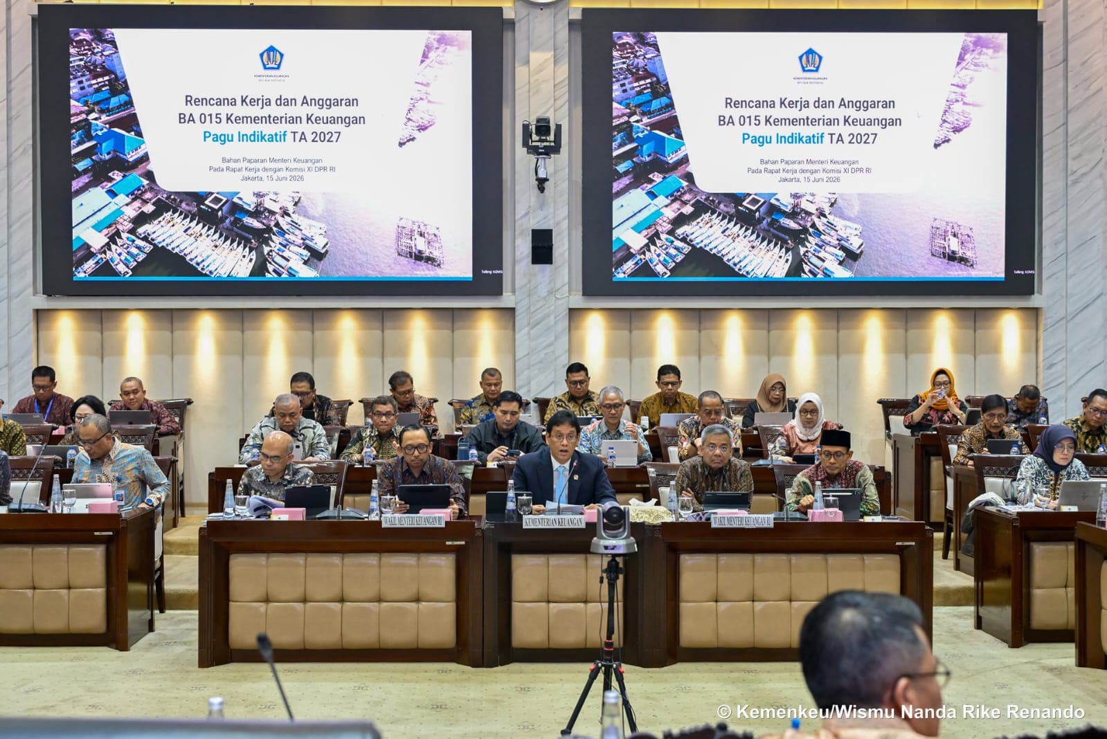 Banggar DPR dan Kemenkeu Bahas RAPBN, Anggaran K/L Tembus Rp 2.000 T di 2027
