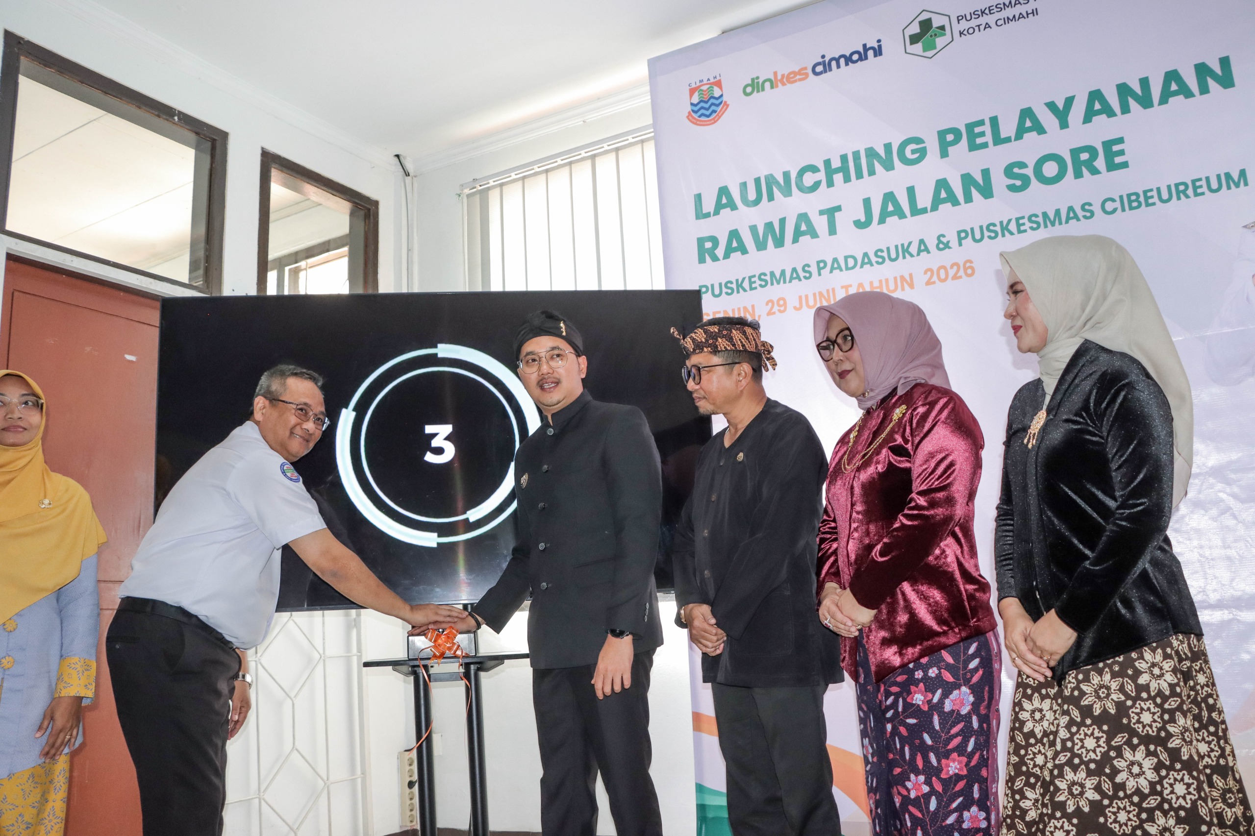 Pemkot Cimahi Resmikan Layanan Rawat Jalan Sore di Puskesmas Padasuka dan Cibeureum ‎