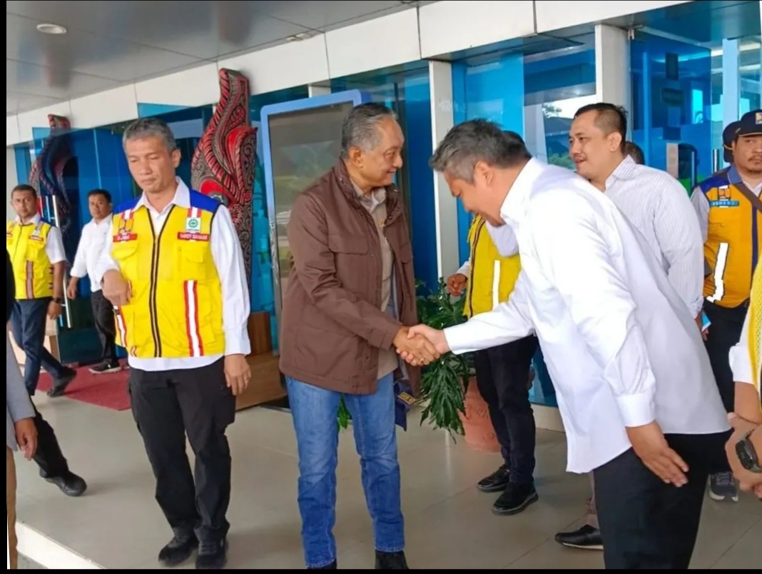 Jalan Silangit–Tarutung Akan Ditingkatkan, Menteri PU Beri Instruksi Langsung
