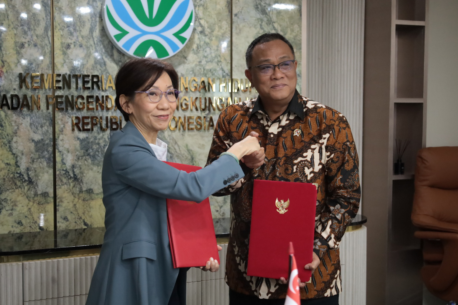 Melalui Kementerian LH, Indonesia dan Singapura Sepakati Perjanjian Perlindungan Lingkungan Hidup