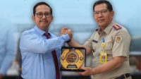 Gandeng Kejaksaan Negeri, Kepala Kantah Bondowoso Teken PKS Jaga Aset dan Berantas Kejahatan Pertanahan Gandeng Kejaksaan Negeri, Kepala Kantah Bondowoso Teken PKS Jaga Aset dan Berantas Kejahatan Pertanahan