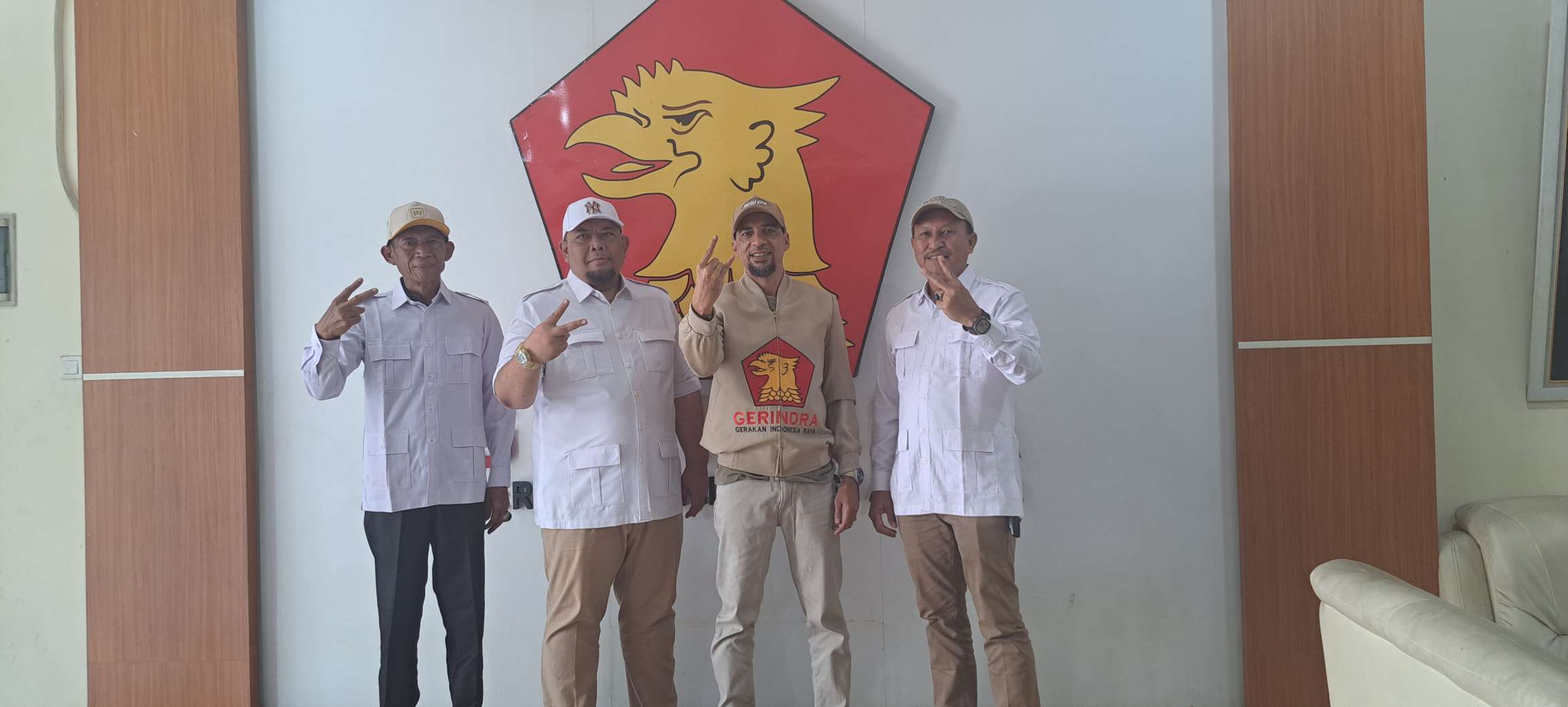 DPC Gerindra Kabupaten Bekasi Lepas 100 Kader untuk Ikuti Diklat