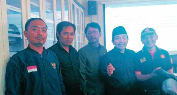 Kordinator Parkir Semut Kali.Kang Arief. S.H. Menepis Keras Tudingan Adanya Jukir Liar Di Semut Kali