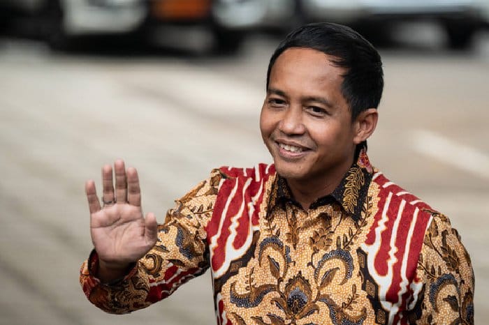 KPK Selidiki Asal-Usul Uang Amplop Bupati Kuansing untuk Menhut Raja Juli Antoni