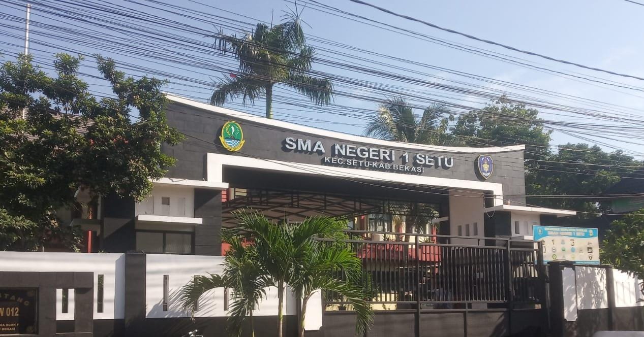 Diduga Hambat Kerja Jurnalistik, Humas SMAN 1 Setu MINTA Syarat Aneh Saat Wartawan Konfirmasi