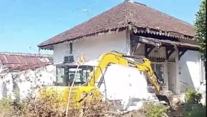 UU Cagar Budaya Mengamanatkan Pelestarian,Mengapa Rumah Bersejarah Lempuyangan Kota Yogyakarta Justru Dirobohkan?