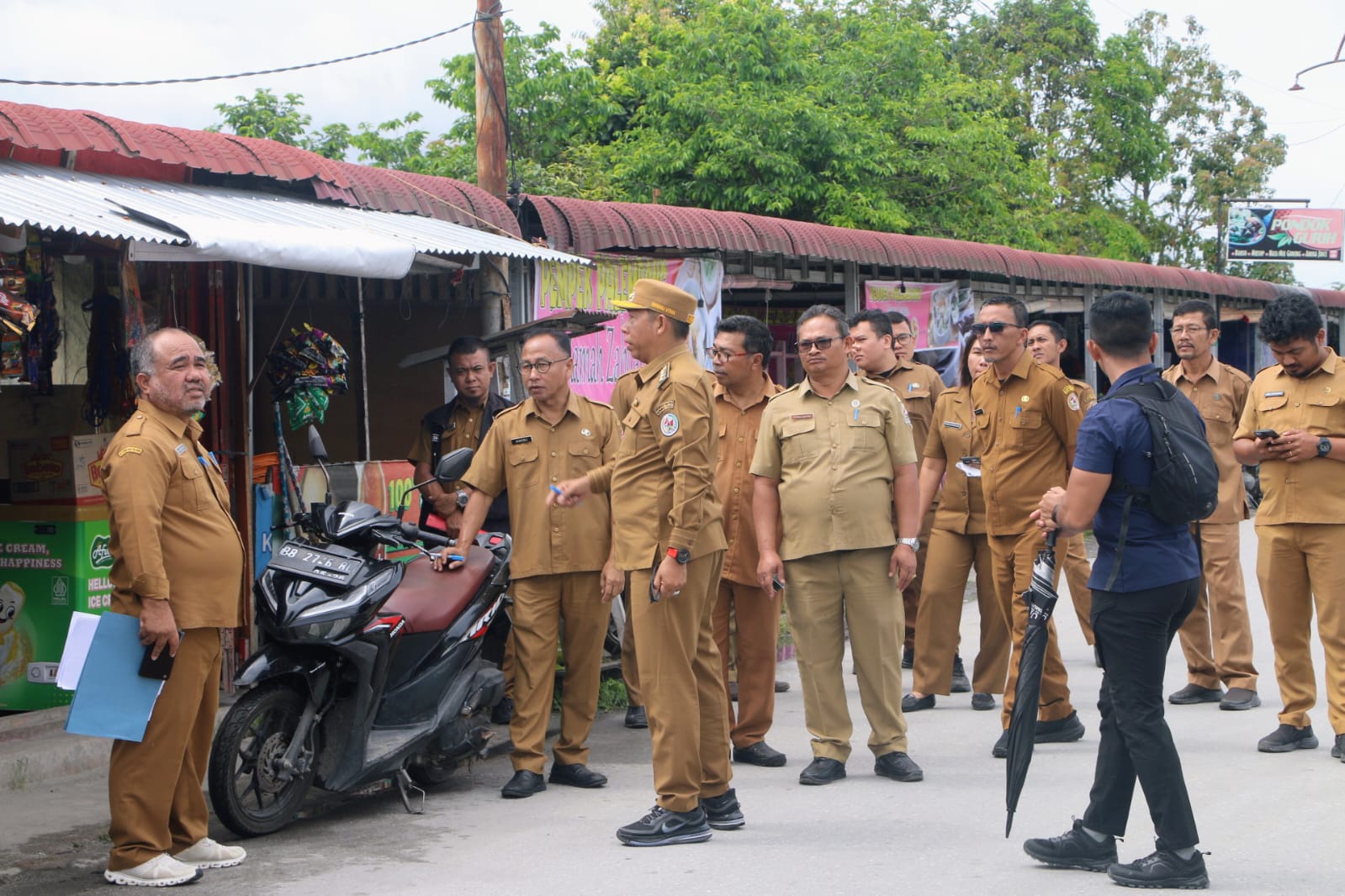 Bupati Taput Percepat Penataan Kawasan Tanggul Jalan Diponegoro