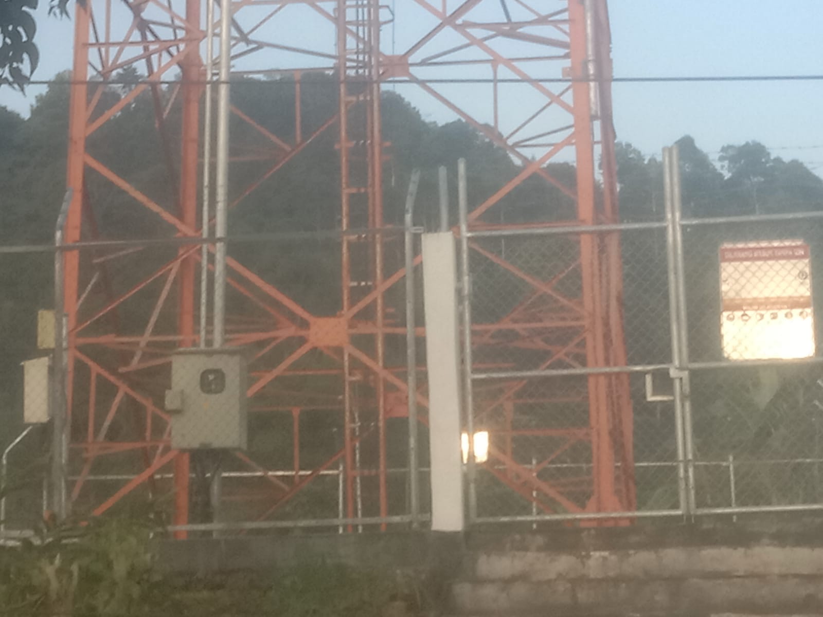 Warga Sindang Panjang Resah, Keberadaan Tower TBG Diduga Picu Biarpet dan Ancam Keselamatan