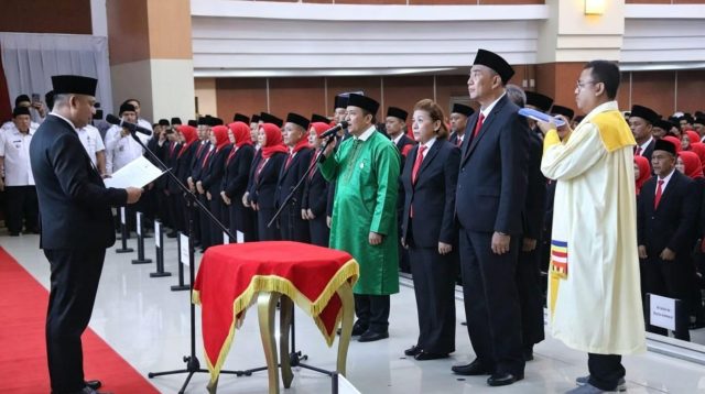 Plt Bupati Bekasi Lantik 1.564 Anggota BPD dan Amankan Jaminan Anggaran Rp59 Miliar