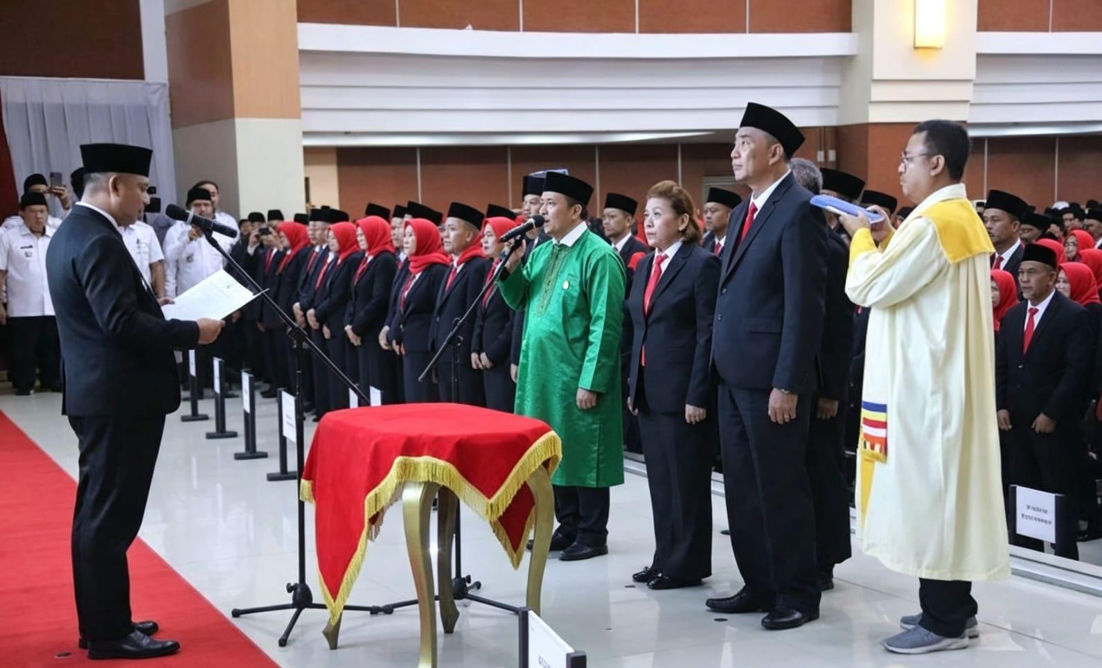 Plt Bupati Bekasi Lantik 1.564 Anggota BPD dan Amankan Jaminan Anggaran Rp59 Miliar