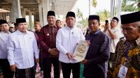Menteri Nusron Serahkan Sertipikat Wakaf dan Bantuan dari MUI untuk Masjid Salman Alfarisi Aceh Tamiang