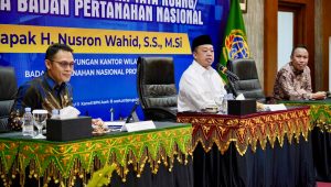 Hadir di Kanwil BPN Banda Aceh, Menteri Nusron: Transformasi Layanan Pertanahan Harus Berorientasi pada Kepuasan Masyarakat 5 Hadir di Kanwil BPN Banda Aceh, Menteri Nusron: Transformasi Layanan Pertanahan Harus Berorientasi pada Kepuasan Masyarakat