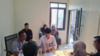 Dikawal Ratusan Pendukung, Dirman Resmi Daftar Jadi Calon Kades Waringinjaya