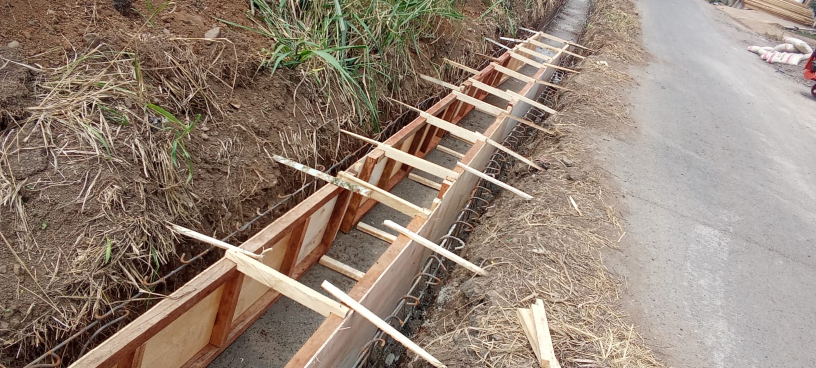 Warga Desa Sukabumi Apresiasi Pembangunan Drainase 380 Meter dari Pemkab Lahat