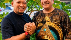 Sinergi Tokoh Bekasi: Syaiful Nyamat dan Parulian Hutahaean Komit Jaga Pilkades 2026 Damai Sinergi Tokoh Bekasi: Syaiful Nyamat dan Parulian Hutahaean Komit Jaga Pilkades 2026 Damai