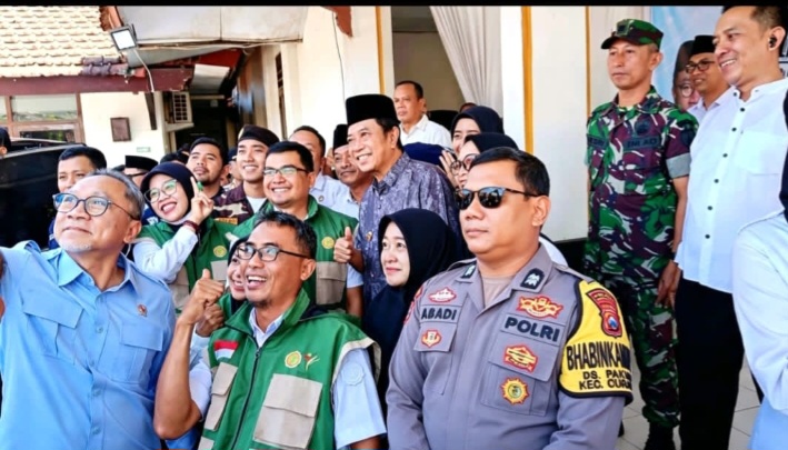 Sinergi Aparat dan Pemerintah Sukseskan Kunjungan Menko Pangan di Bondowoso, 350 Warga Terima Bantuan Beras
