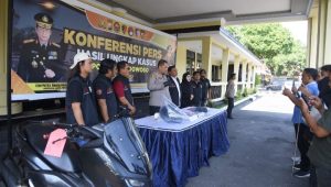 Bobol Kantor Kelurahan, Coba Gasak ATM hingga Curi Uang di Kafe, Pemuda Bondowoso Akhirnya Dibekuk Polisi Bobol Kantor Kelurahan, Coba Gasak ATM hingga Curi Uang di Kafe, Pemuda Bondowoso Akhirnya Dibekuk Polisi