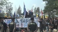 Soroti Kinerja DLH, DPC XTC Sexyroad Kabupaten Bekasi Gelar Aksi Demo di Depan Pemkab