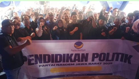 NasDem Kabupaten Bekasi Perkuat Akar Rumput di Kedungwaringin, Siti Qomariah: DPRt Ujung Tombak Kemenangan