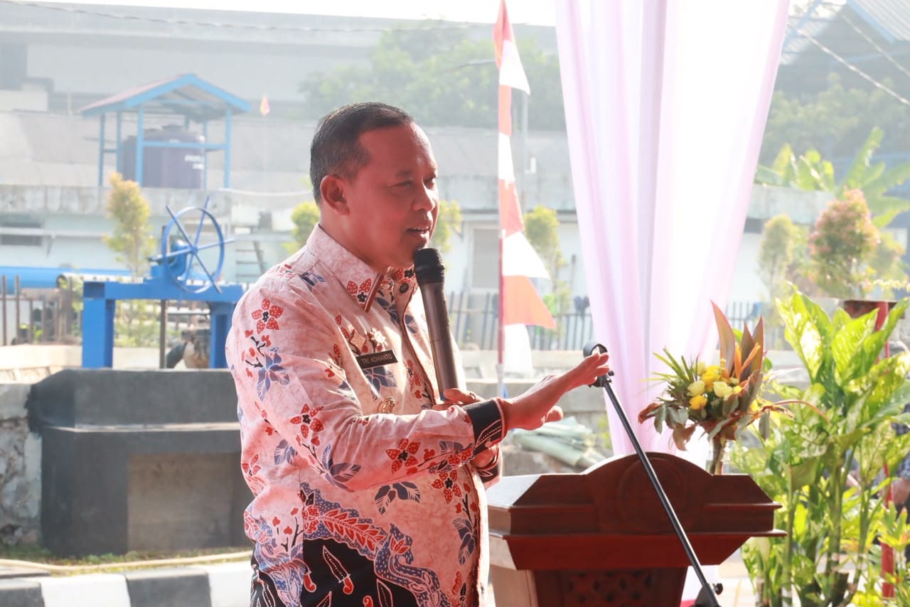Resmikan Turap DAS Rawalumbu, Tri Adhianto Minta Penanganan Banjir Dilakukan Menyeluruh
