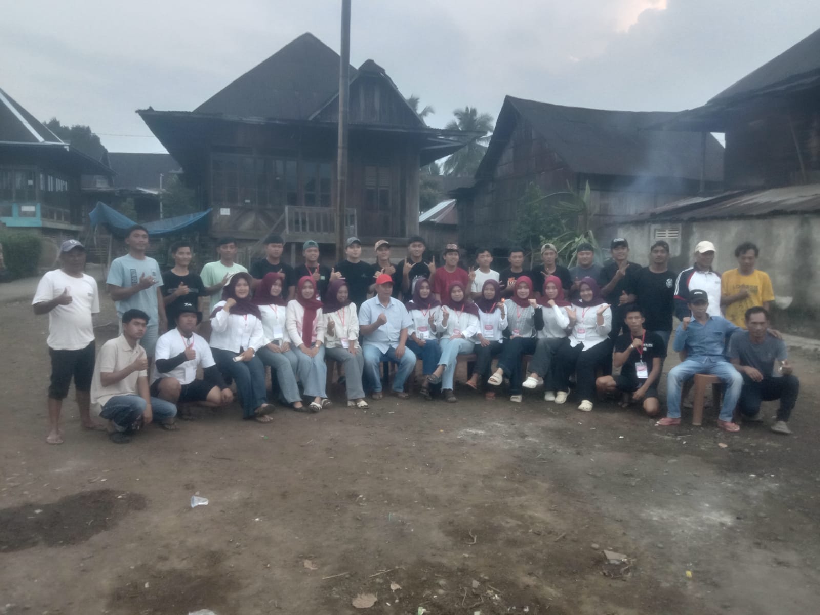 Bantu Donasi Dana, Felga Aknes Candra Sukseskan Perayaan HUT Ke-81 RI di Desa Bantunan Lahat