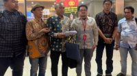 Keterangan foto : Forum Advokasi Rekonsiliasi Untuk Keadilan (FARUK) resmi mengadukan HRM. Khalilur R Abdullah alias Gus Lilur ke Bareskrim Mabes Polri pada Senin (24/8/2026).