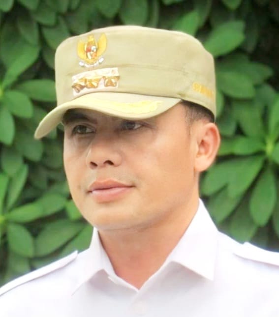 Keterangan foto : Sekretaris Badan Kesatuan Bangsa dan Politik (Bakesbangpol) Kabupaten Bekasi, H. Asep Buhori, S.KM, M.Kes, M.Si, resmi ditunjuk untuk mengemban tugas tambahan sebagai Pelaksana Tugas (Plt) Kepala Dinas Ketahanan Pangan Kabupaten Bekasi.