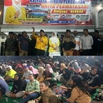 Keterangan foto : Tim Pemenangan Calon Kepala Desa (Kades) Kalijaya periode 2026–2034 resmi dikukuhkan pada Jumat malam, 4 September 2026.