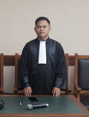 Keterangan foto : Karto Nainggolan S.H Kuasa Hukum Pudji Santoso