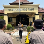 Keterangan foto : Kepolisian Sektor (Polsek) Cikarang Timur menyiapkan puluhan personel untuk mengamankan pelaksanaan Pemilihan Kepala Desa (Pilkades) 2026 di wilayah hukum Cikarang Timur, Kabupaten Bekasi.