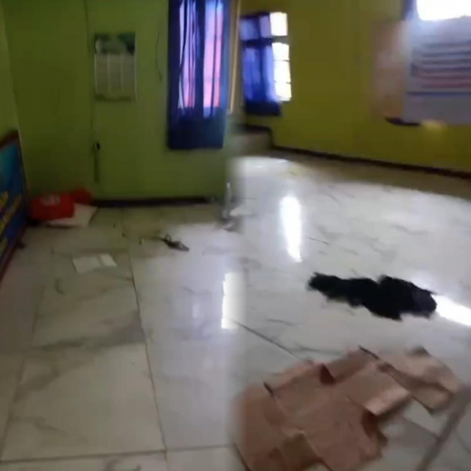 Keterangan foto : Pilkades Karangharum Berbuntut Polemik: Kantor Kosong dan Aset Desa Diduga Raib, Pelayanan Publik Lumpuh