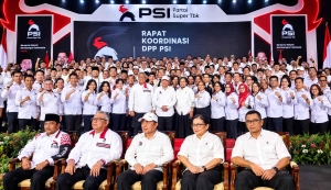Keterangan foto : Mantan Presiden Republik Indonesia ke-7, Joko Widodo (Jokowi), menghadiri kegiatan Rapat Koordinasi Daerah (Rakorda) Dewan Pimpinan Daerah (DPD) Partai Solidaritas Indonesia (PSI) Kabupaten Bogor, Jawa Barat, yang diselenggarakan di Sentul International Convention Center (SICC), Sentul, Sabtu (24/10/2026).