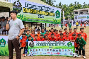 Keterangan foto: Turnamen Mini Soccer Daarurrahmah Cup V resmi dibuka di halaman MTs Daarurrahmah Sukatani, Kabupaten Bekasi, Rabu (28/10/2026).